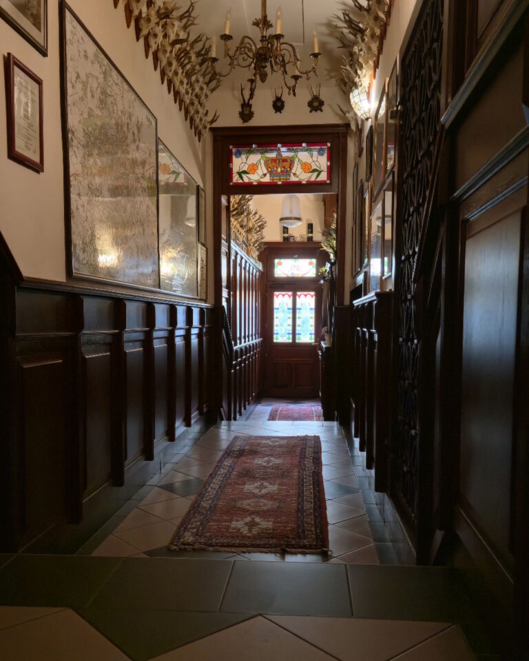 Chodba – Azyl Praha